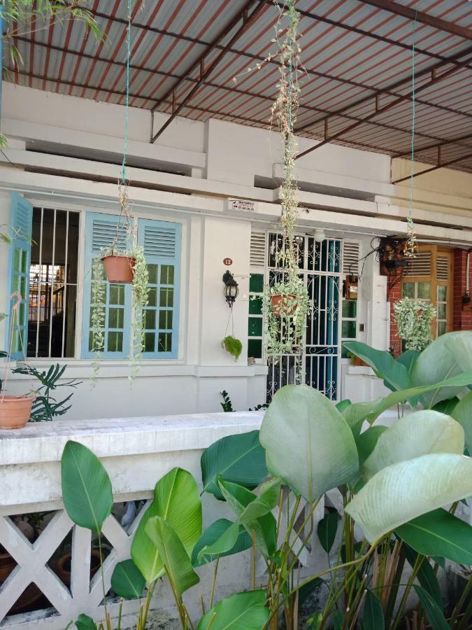Penang Old House Homestay Джорджтаун Экстерьер фото